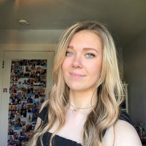 Meet your Posher, Emma